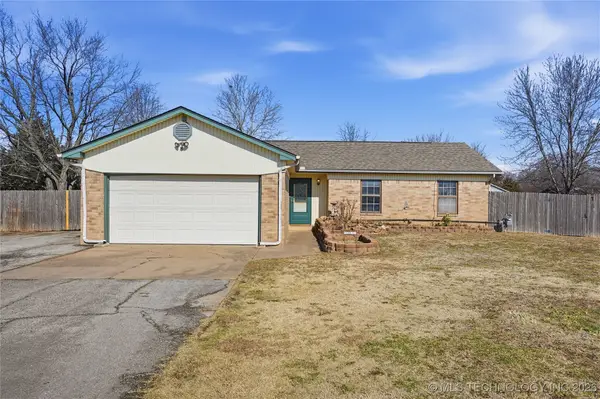 10611 E 112th Place N, Owasso, OK 74055