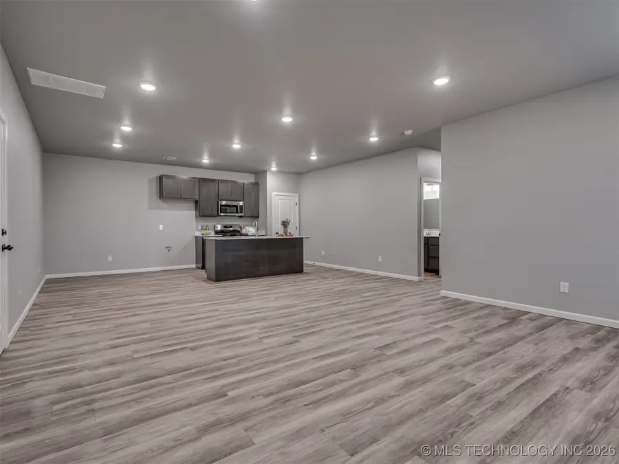 2807 Josie Circle, Midwest City, OK 73130 - Image #2