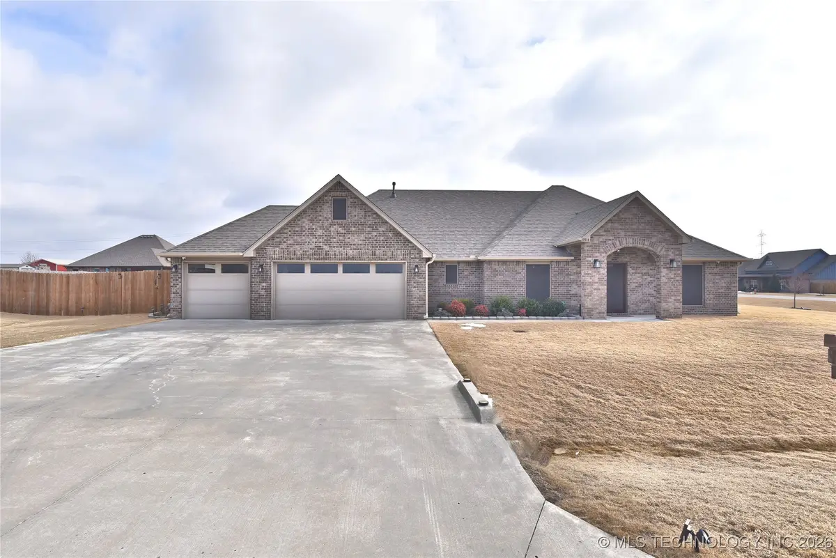 12713 N 42nd East Avenue, Skiatook, OK 74070 - #1
