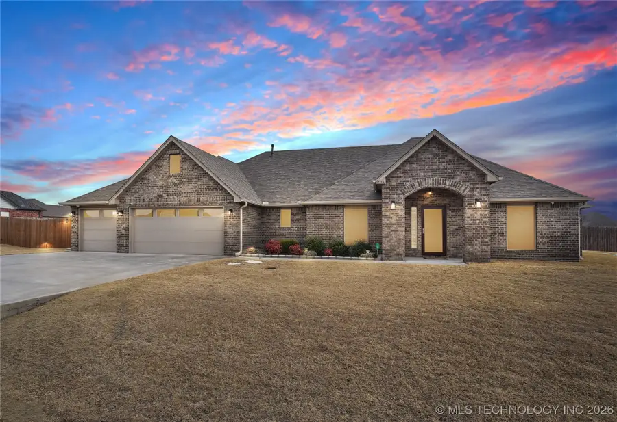 12713 N 42nd East Avenue, Skiatook, OK 74070 - #3