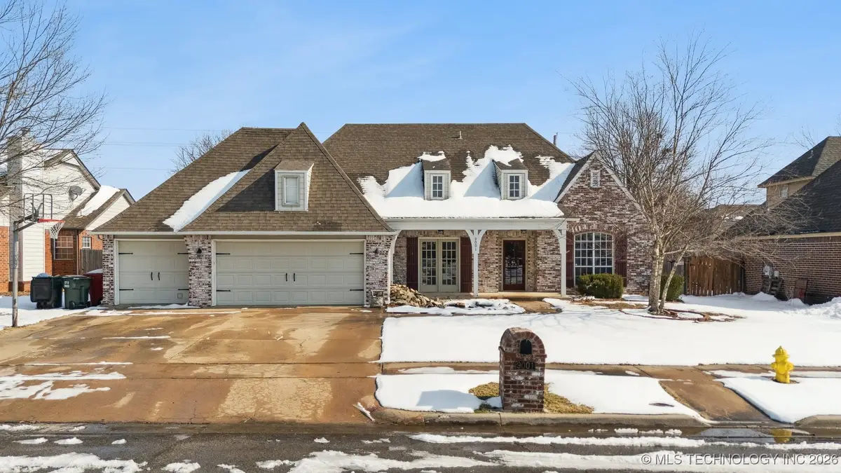 9001 N 137th East Avenue, Owasso, OK 74055 - Image #1