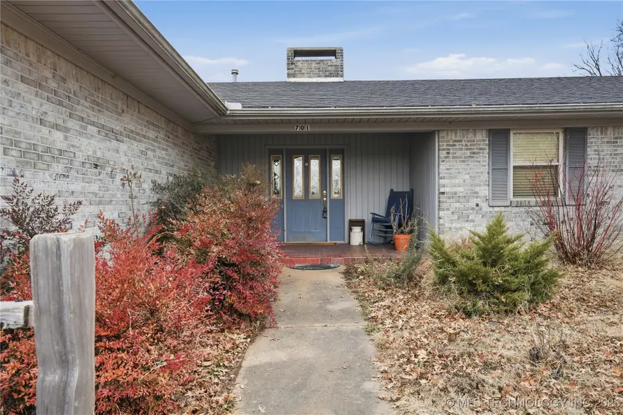 701 E Lucy Avenue, Sallisaw, OK 74955 - #2
