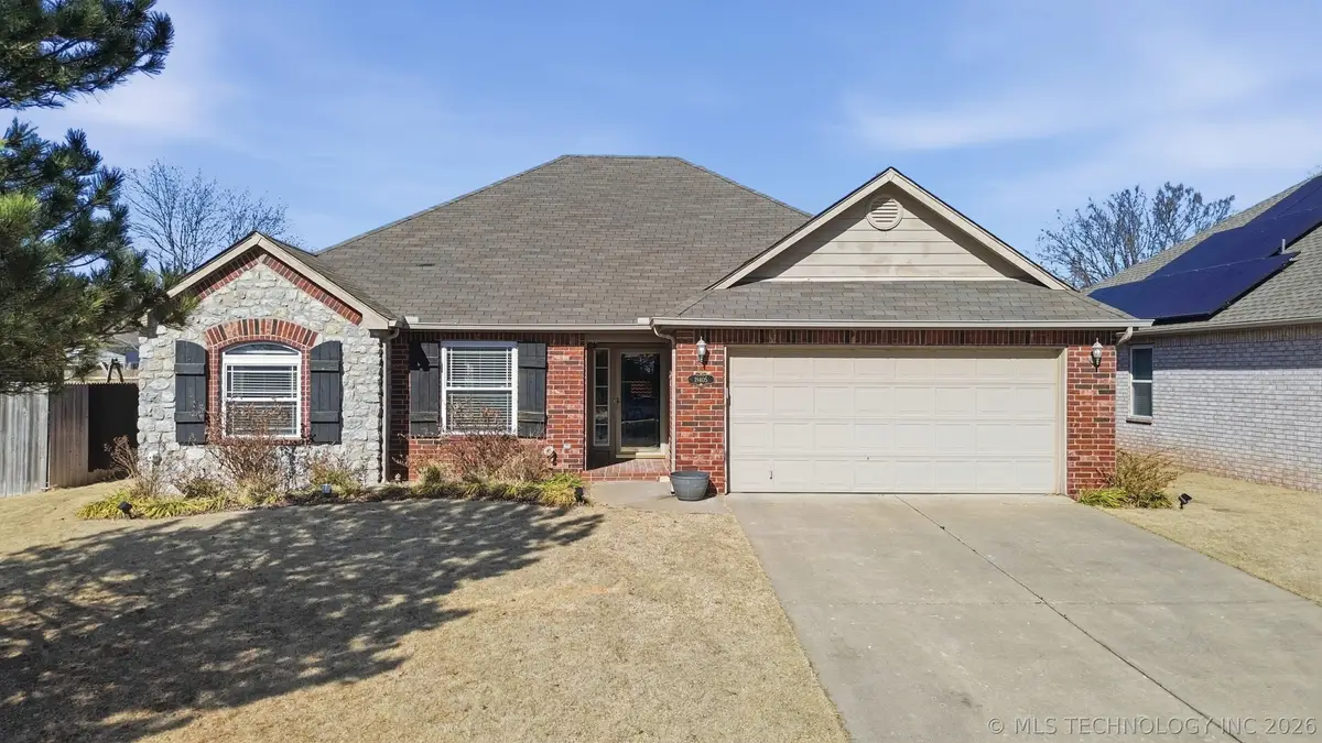 19405 E 48th Street S, Broken Arrow, OK 74014 - #1