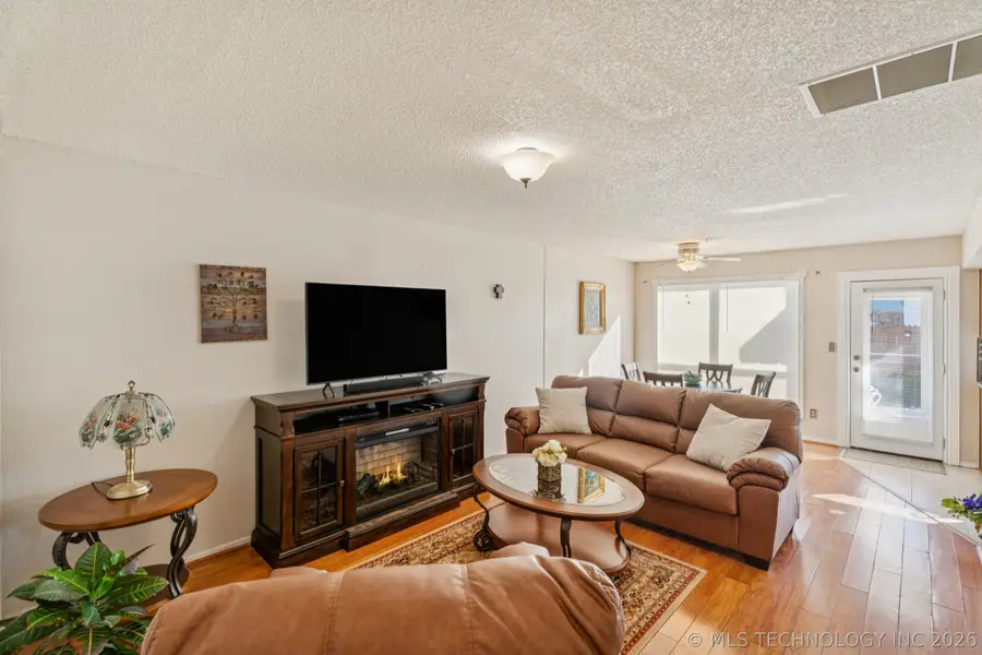 549 N Elm Street #H, Jenks, OK 74037 - #2