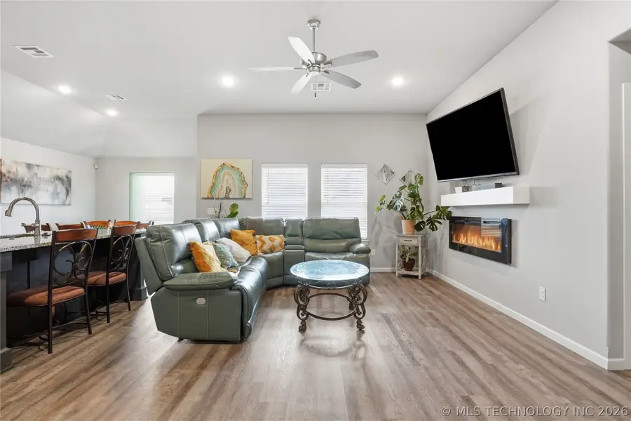 4915 E Galveston Place, Broken Arrow, OK 74014 - #3