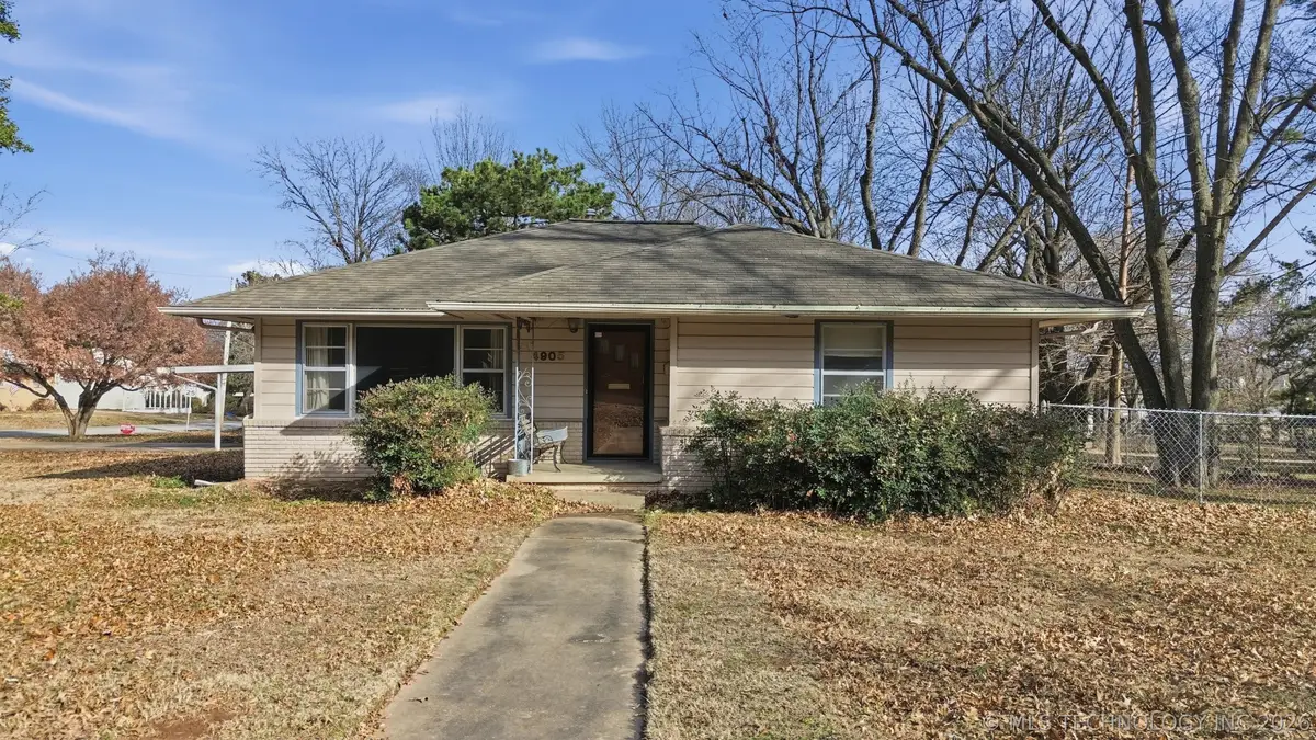 4905 S Columbia Avenue, Tulsa, OK 74105 - #1