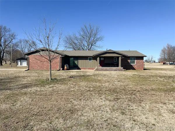 5721 E Everetts Point, Oologah, OK 74053