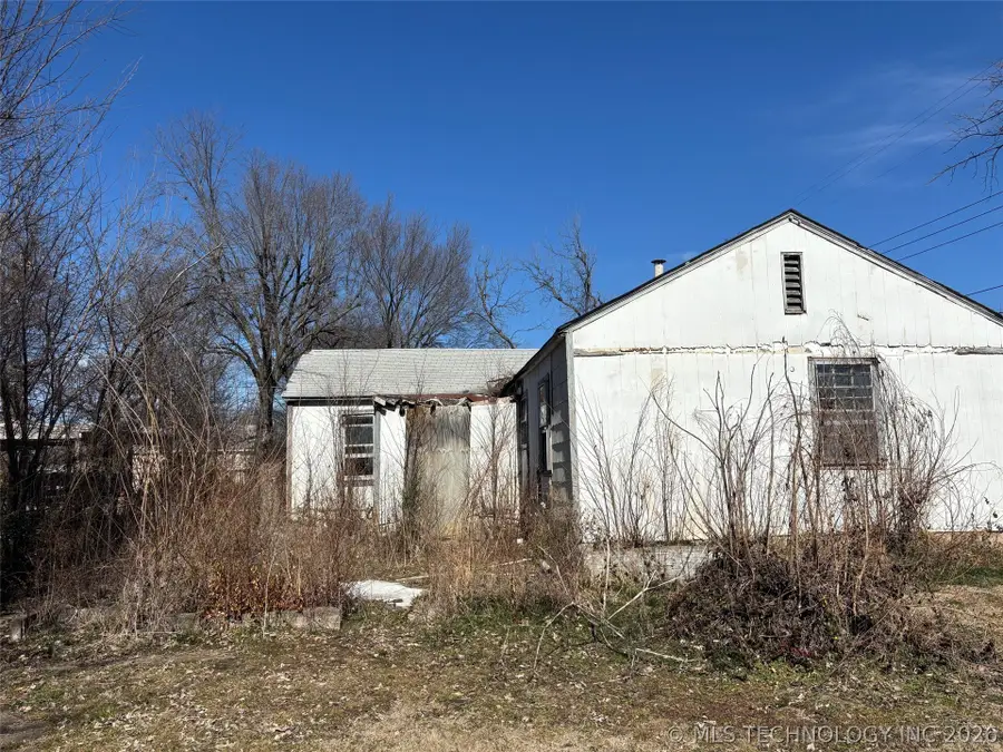 6 S Bailey Street, Pryor, OK 74361 - #3