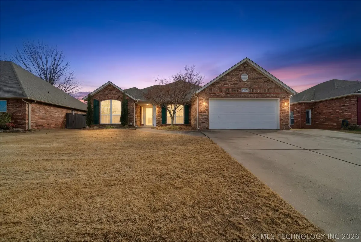 3725 W Detroit Street, Broken Arrow, OK 74012 - #1