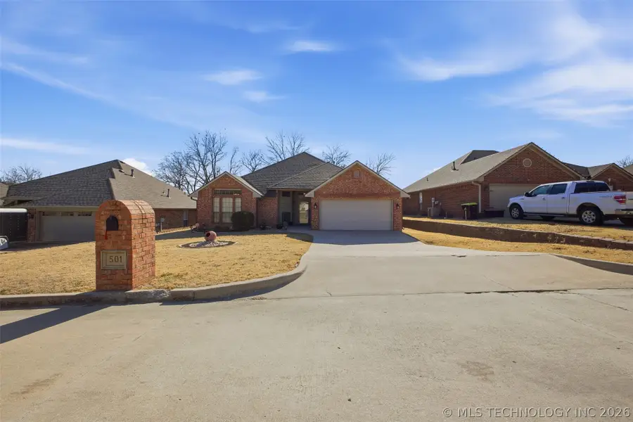 501 Windemere, Ada, OK 74820 - #2