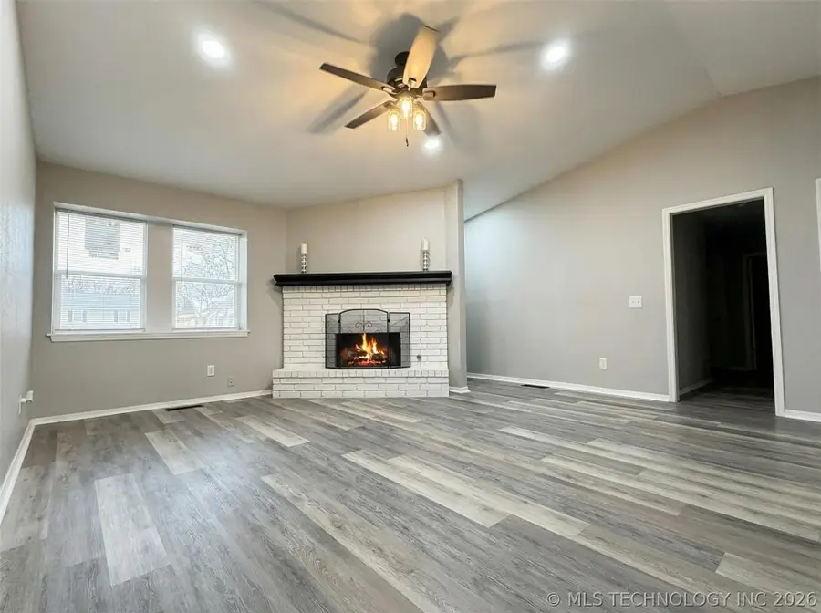 433 W Austin Street, Broken Arrow, OK 74011 - #3