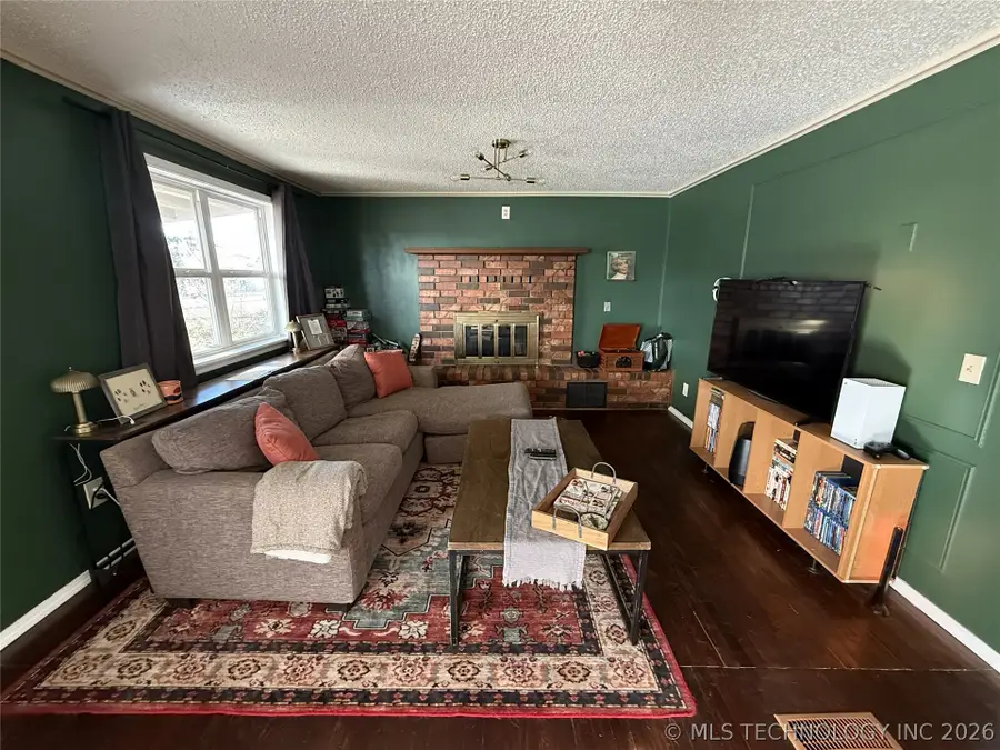 1109 S Chestnut Street, Bristow, OK 74010 - #2