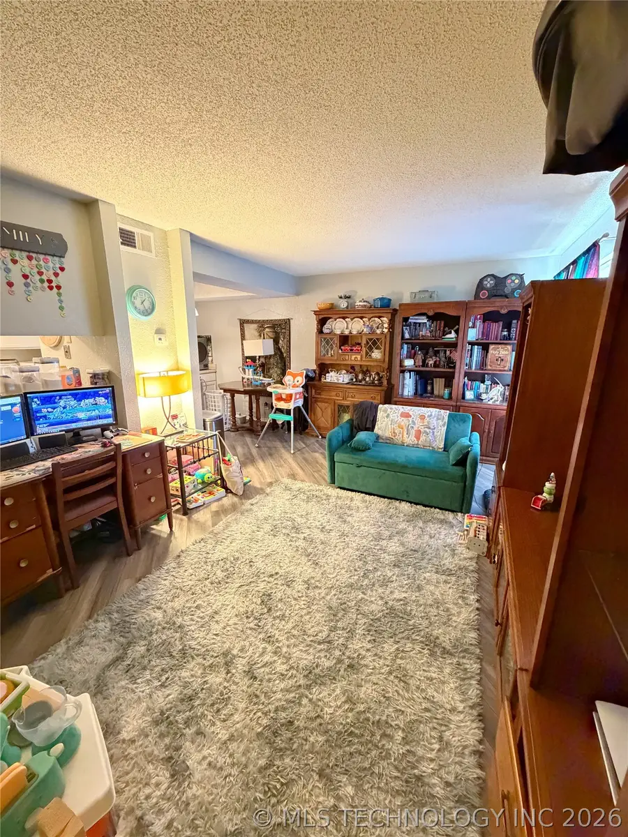 2210 E 66th Place #17B3, Tulsa, OK 74136 - Image #2