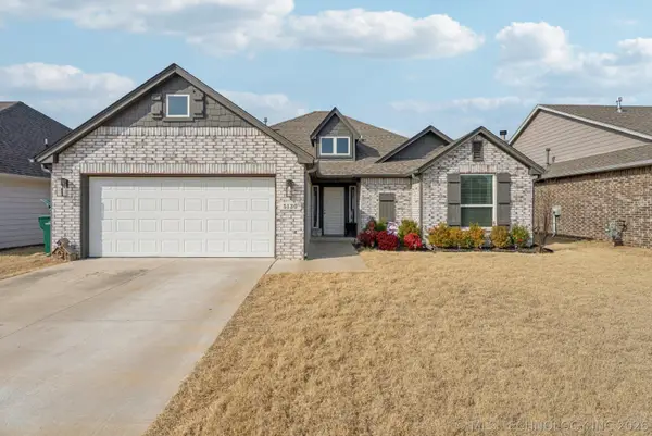 5130 S Walnut Creek Drive W, Sand Springs, OK 74063