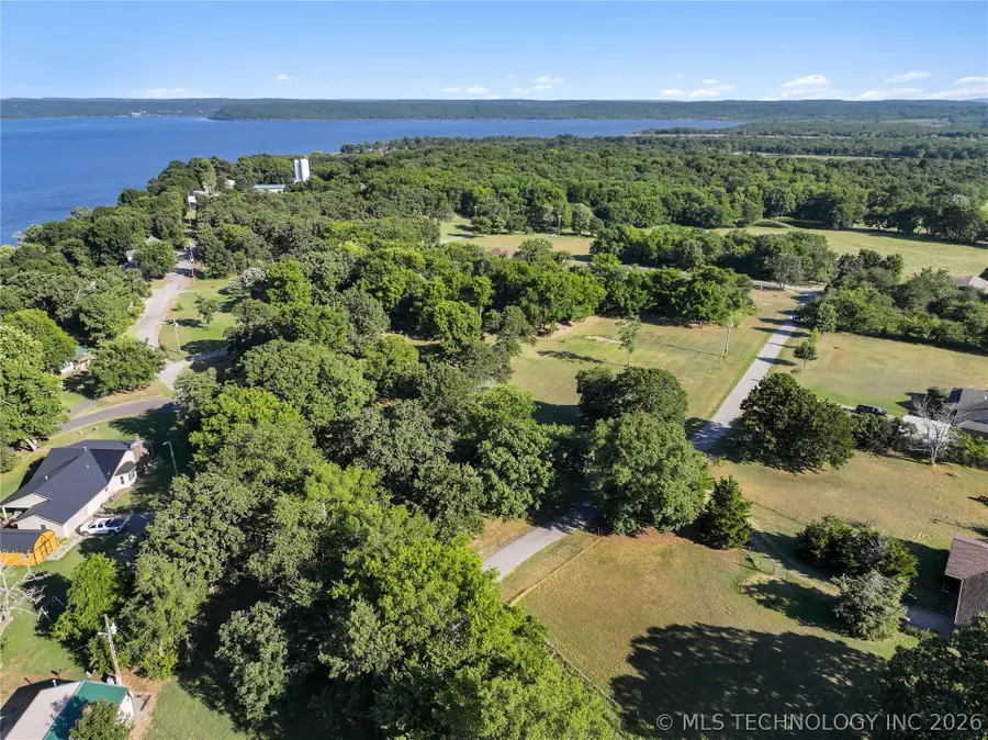 E 109th Street, Wagoner, OK 74467 - #2