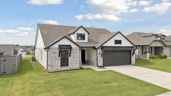 7404 E 89th Place N, Owasso, OK 74055