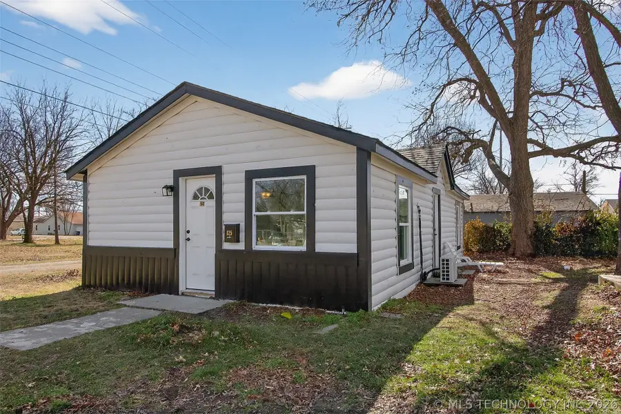 125 N Elliott Street, Pryor, OK 74361 - #2