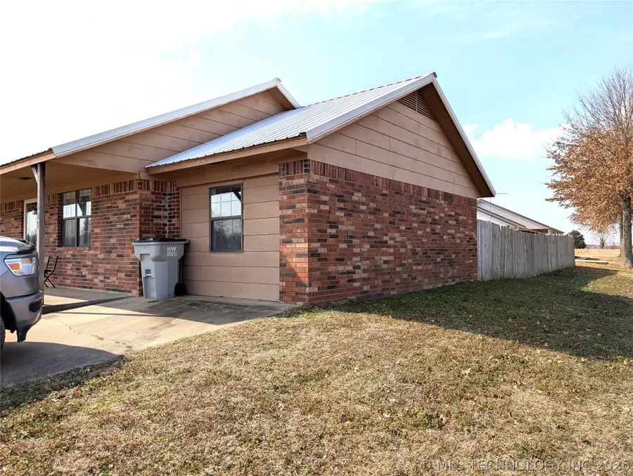 401 S Clover, Whitefield, OK 74472 - #3