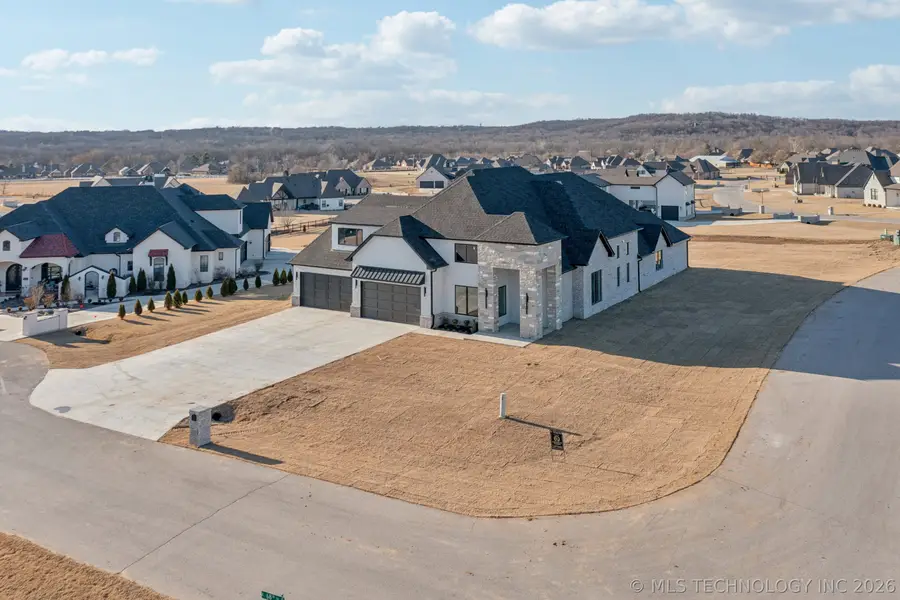 30923 E 68th Street S, Broken Arrow, OK 74014 - #3