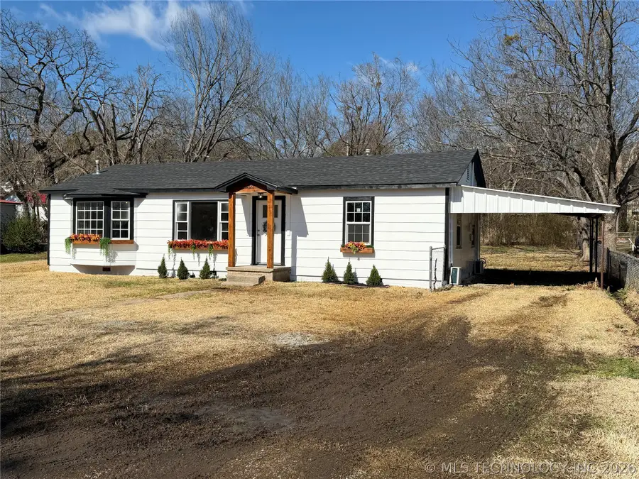407 E Blair Avenue, Wilburton, OK 74578 - #3