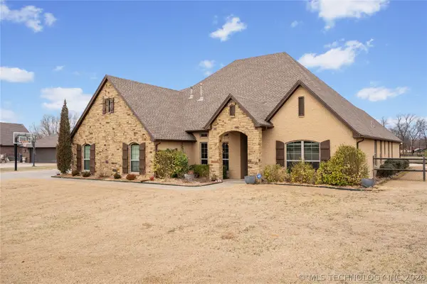 8136 N 68th East Place, Owasso, OK 74055