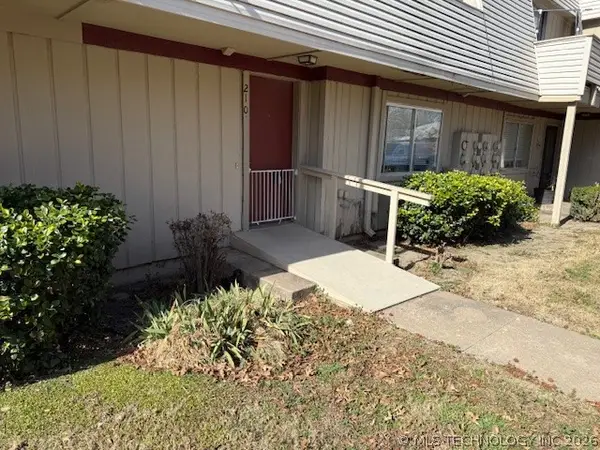 6618 S Zunis Avenue #210, Tulsa, OK 74136