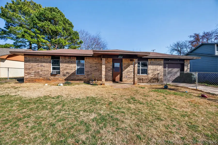 204 Umstead, Colbert, OK 74733 - #3