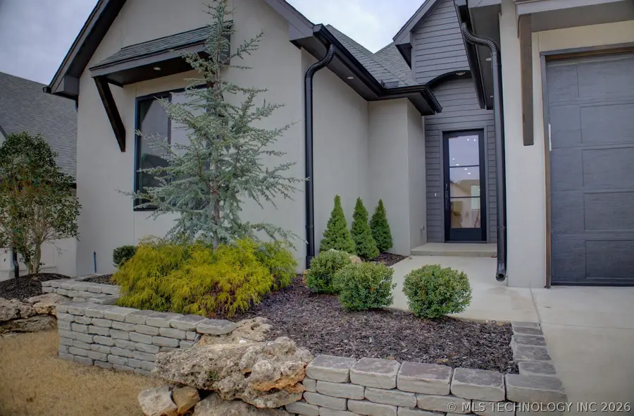 910 W 86th Street S, Tulsa, OK 74132 - #2