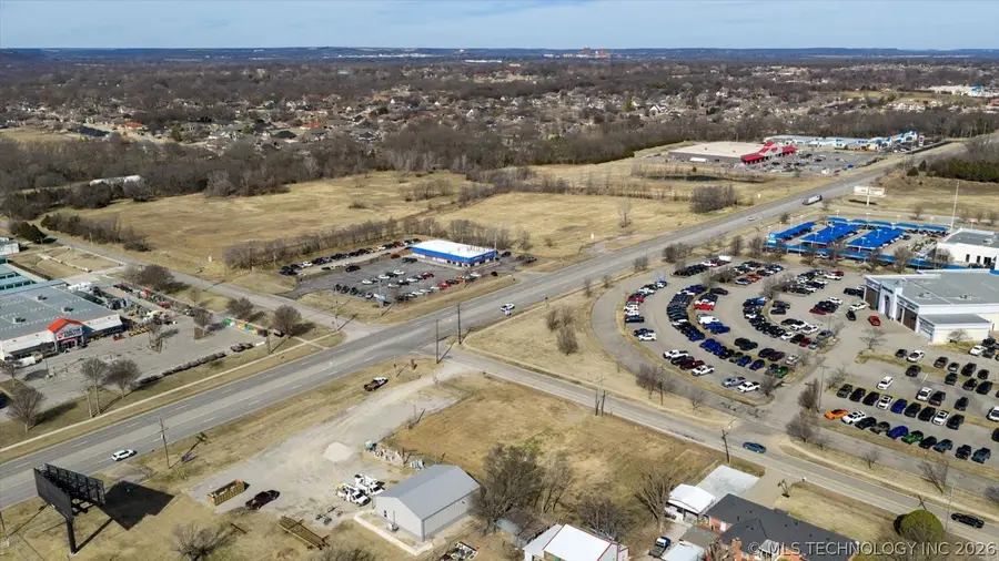 3835 W 2200, Bartlesville, OK 74006 - #3