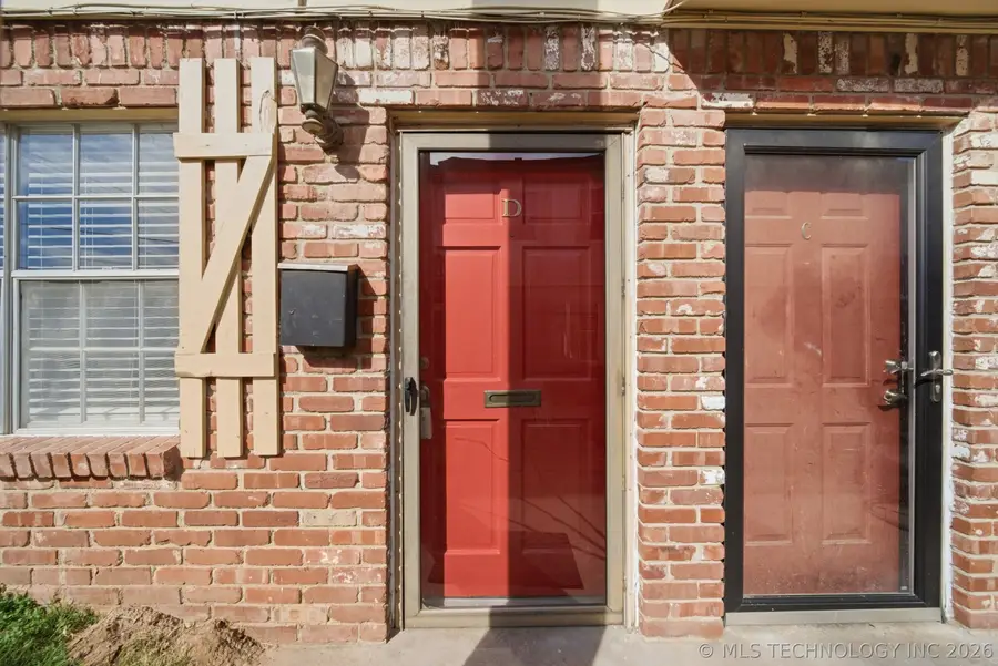 6156 S Madison Place #D, Tulsa, OK 74105 - #2