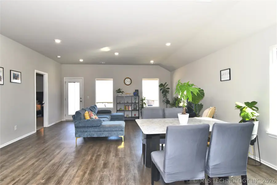 2008 E Vandalia Street, Broken Arrow, OK 74012 - #3