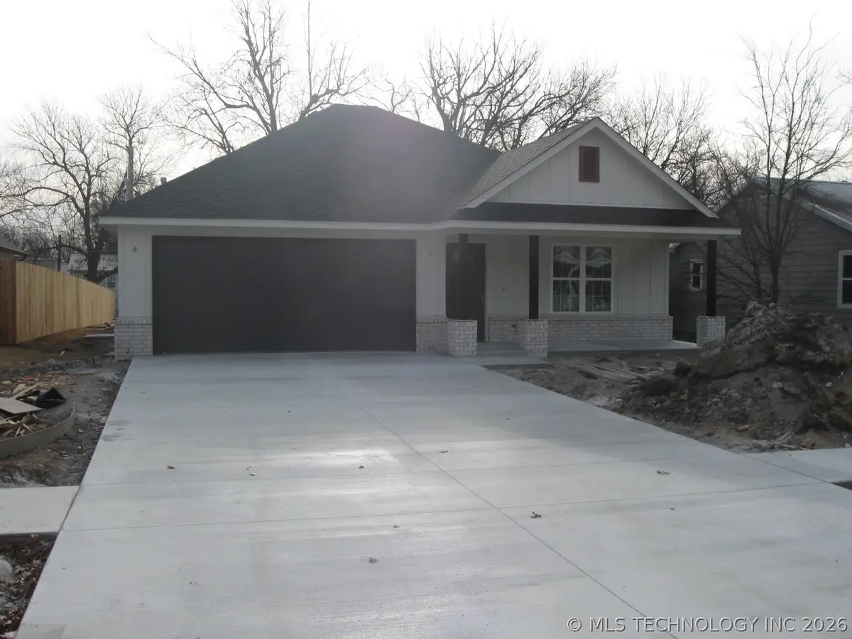 107 S Coo-y-yah Street #B, Pryor, OK 74361 - #1