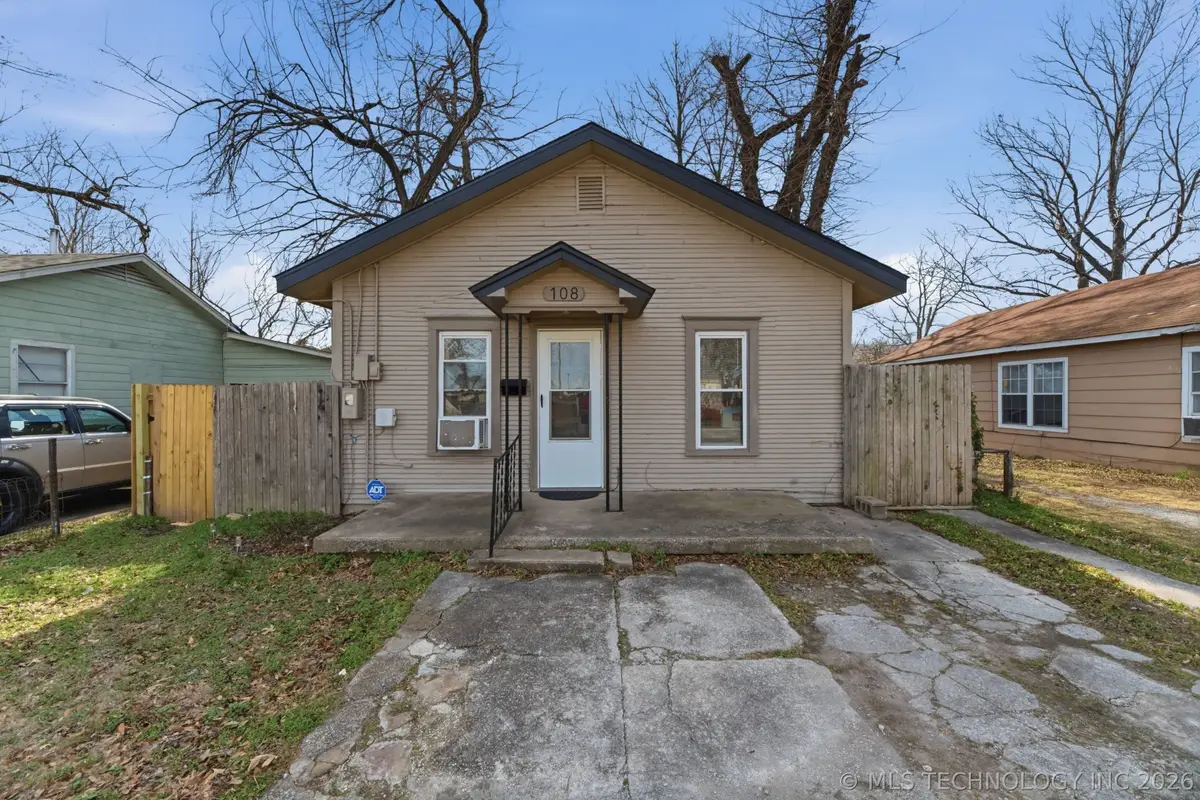 108 E 5th Street, Skiatook, OK 74070 - #1