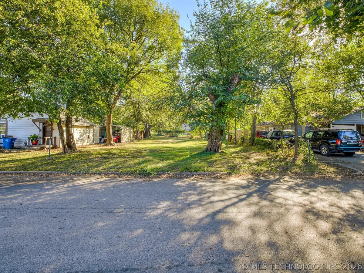 1315 N Saint Louis Avenue, Tulsa, OK 74106 - #1