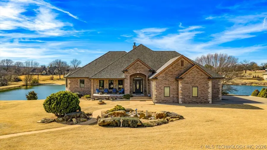 2621 Rabbit Ridge, Bartlesville, OK 74006 - #2