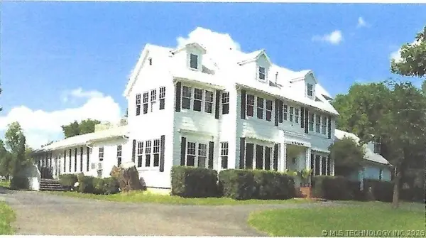 1 W 81st Street, Tulsa, OK 74132