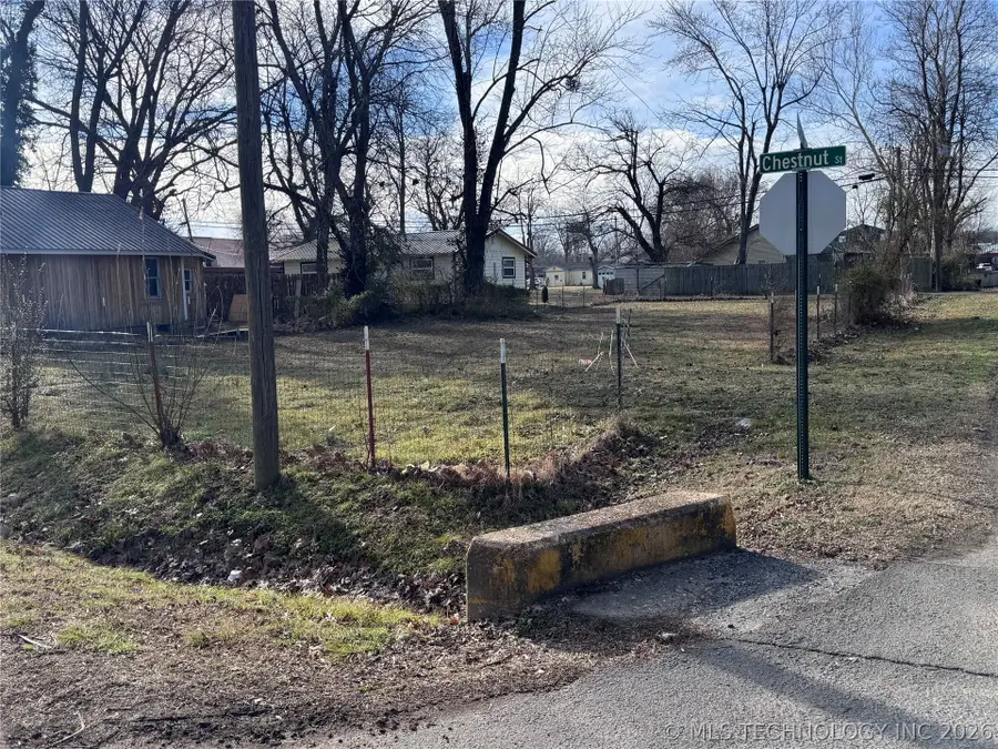 199 N Seventh, Stilwell, OK 74960 - #2