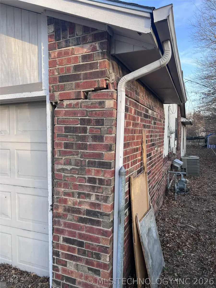 512 Park Street, Wagoner, OK 74467 - #2