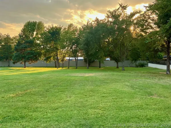 7581 Little Buck, Kingston, OK 73439