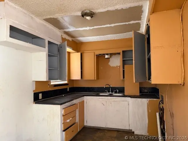 915 Martin Luther King Drive, Ardmore, OK 73401 - #3