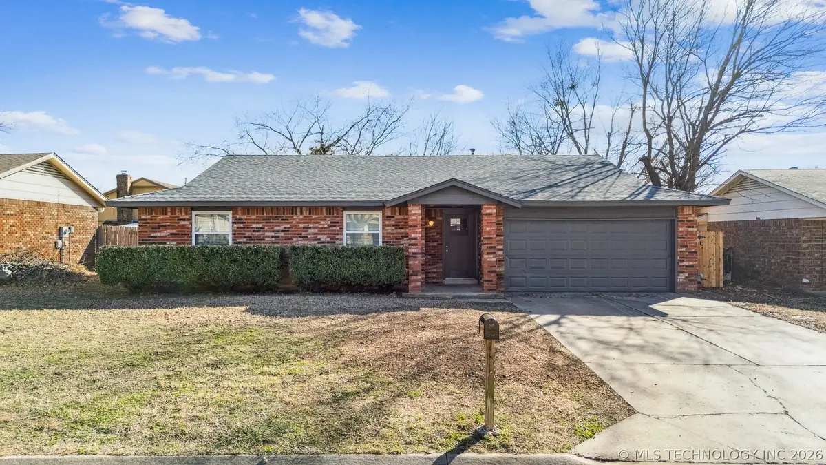 582 E 133rd Place, Glenpool, OK 74033 - #1