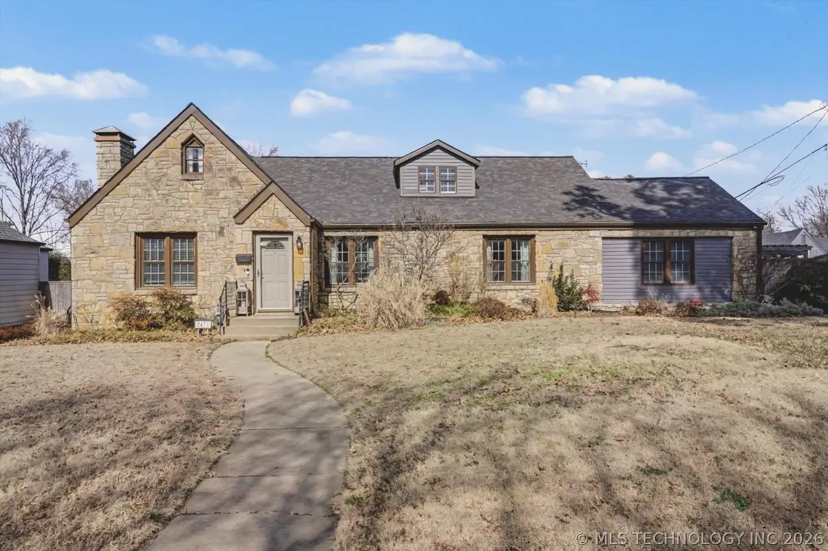 2471 E 22nd Place, Tulsa, OK 74114 - #1