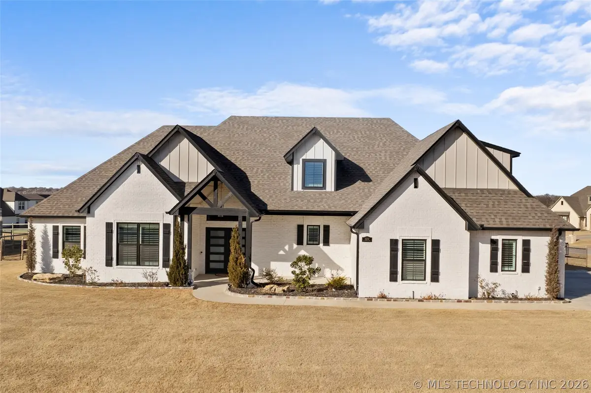 8202 N 150th East Avenue, Owasso, OK 74055 - #1