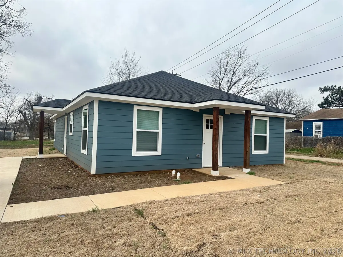 221 E Elm Street, Durant, OK 74701 - #1