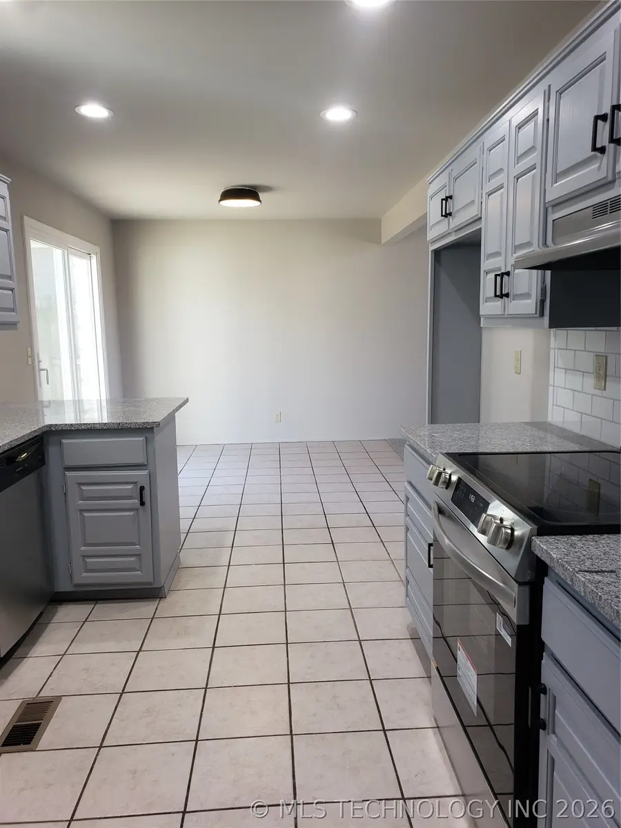 9225 S 91st East Avenue, Tulsa, OK 74133 - #3