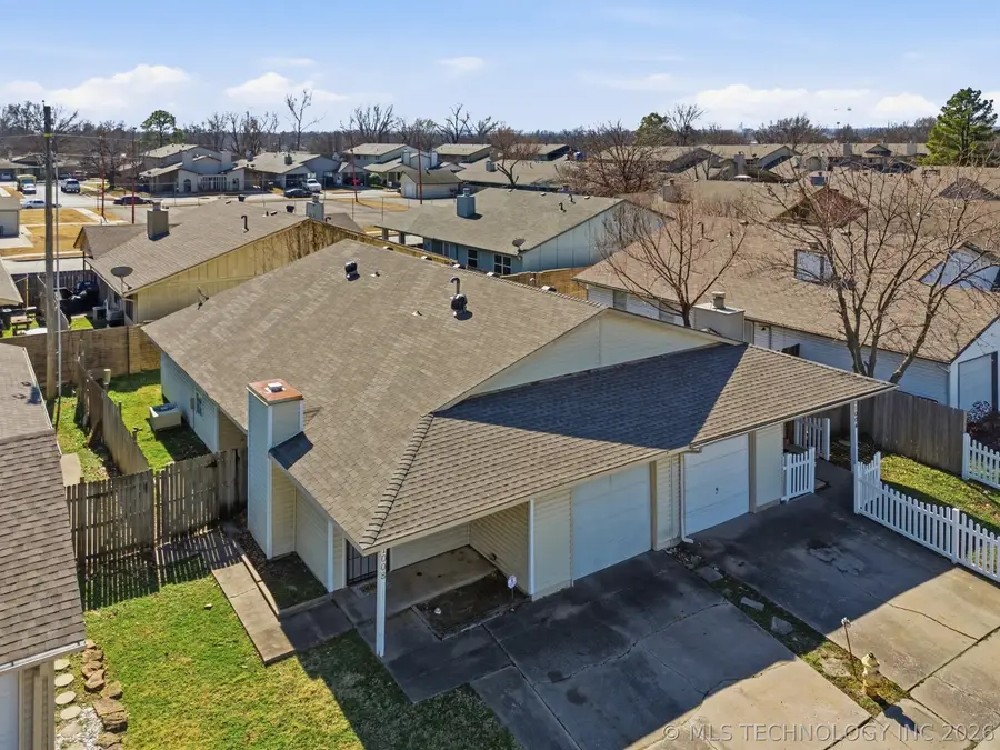 11008 E 14th Court, Tulsa, OK 74128 - #2