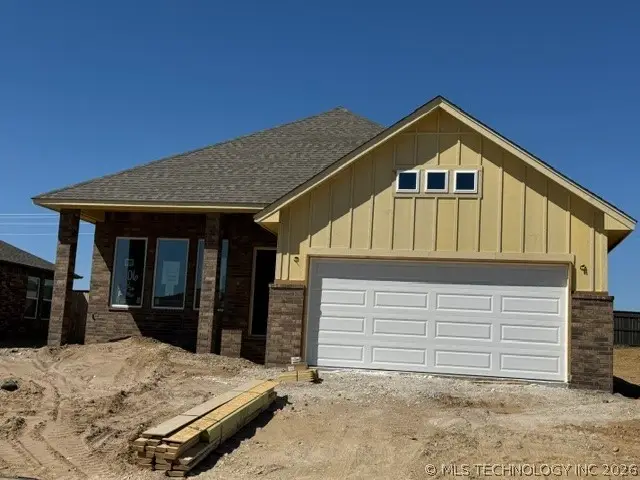 206 S 26th Street, Collinsville, OK 74021 - #3