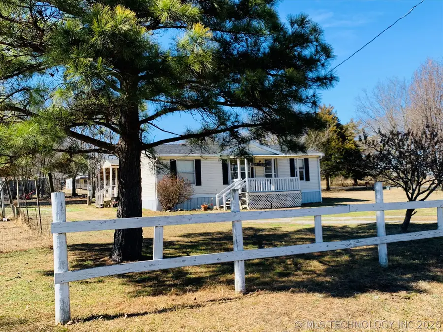 301 S Long, Kiowa, OK 74553 - #2