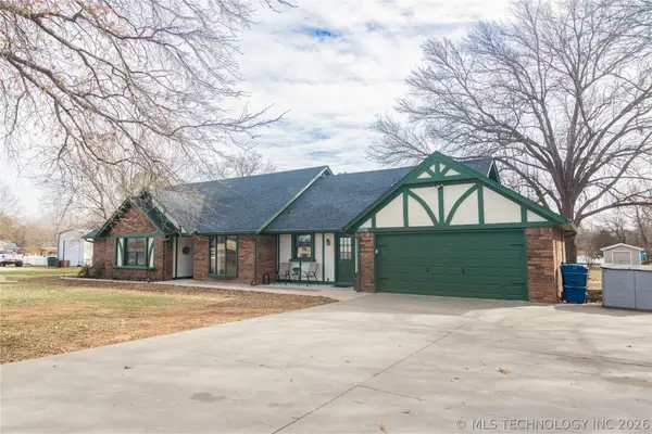 17916 E 96th Street, Owasso, OK 74055