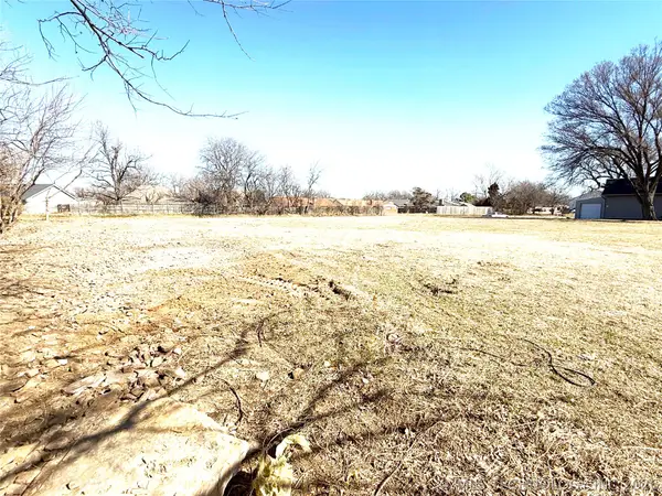 9751 E 31st Street, Tulsa, OK 74146